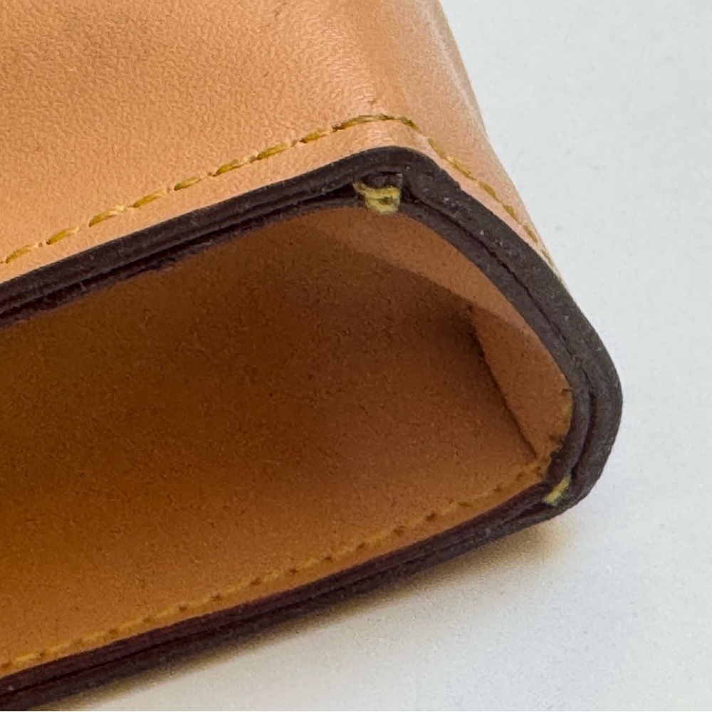 Louis Vuitton genuine vintage 80’s Tan Leather Pochette Makeup cosmetic pouch - Picture 9 of 14